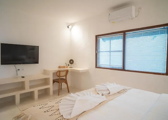 Villa Staycation 2 *