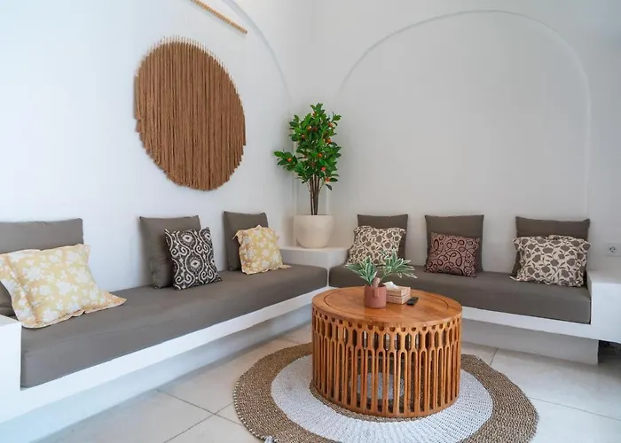 Villa Staycation 2 *