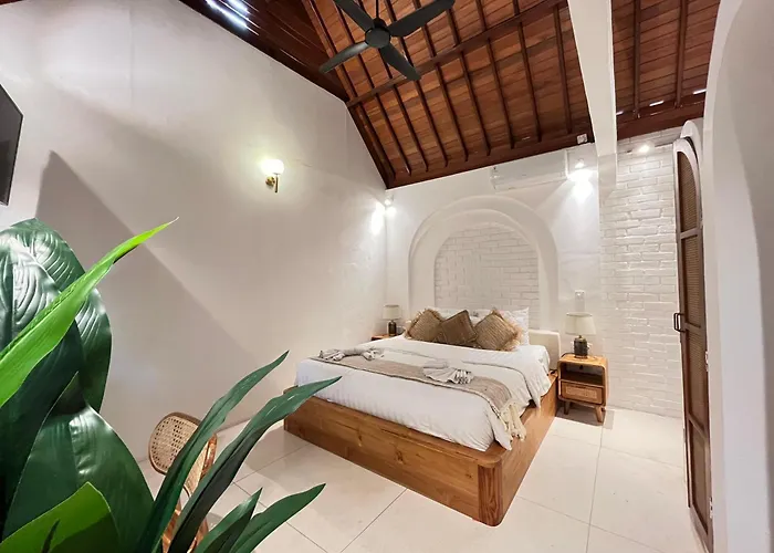 Villa Staycation 2 *